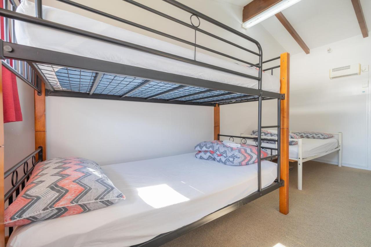 Te Anau Central Backpackers ภายนอก รูปภาพ