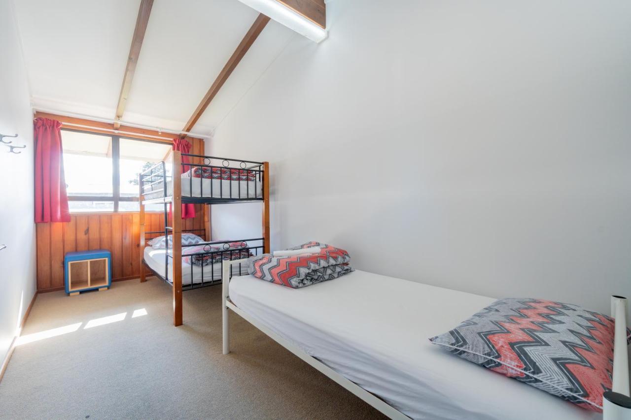 Te Anau Central Backpackers ภายนอก รูปภาพ