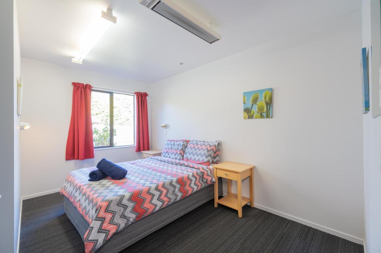Te Anau Central Backpackers ภายนอก รูปภาพ